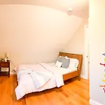 40-newly Renovated, Stylish And Beautiful With 4br