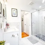 Apartment 40-newly Renovated, Stylish And Beautiful With 4br *