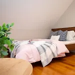 40-newly Renovated, Stylish And Beautiful With 4br Apartment *