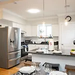 Apartment 40-newly Renovated, Stylish And Beautiful With 4br Boston