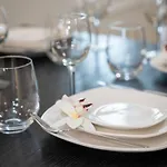40-newly Renovated, Stylish And Beautiful With 4br