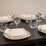 Apartment 40-newly Renovated, Stylish And Beautiful With 4br