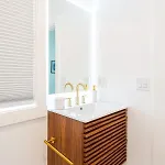Luxury 2 Bed 2 Bath East Boston