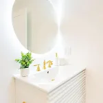 Luxury 2 Bed 2 Bath East * Boston