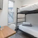 Apartment Quarters On Dot By Thatch