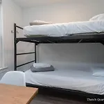 Quarters On Dot By Thatch Apartment *