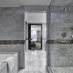 Aka Common Hotel 4*