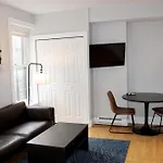 Stylish Downtown Studio In The Southend, C.Ave# 2