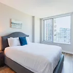 Luxury Apt In Seaport