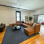 Open Concept 2 Bed Loft In Back Bay