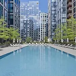 High End Apt Seaport