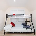 76-2 New 5Br Townhouse Near Ashmont Station