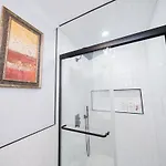 76-2 New 5br Townhouse Near Ashmont Station Apartment *
