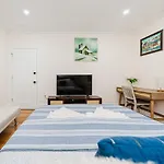 76-2 New 5br Townhouse Near Ashmont Station Apartment