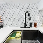 Apartment 76 Carruth - 4br Cozy And Lovely *