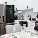 Apartment 76 Carruth - 4br Cozy And Lovely Boston
