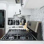 Apartment 76 Carruth - 4br Cozy And Lovely