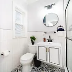 76 Carruth - 4br Cozy And Lovely Apartment *