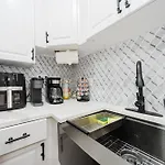 Apartment 76 Carruth - 4br Cozy And Lovely