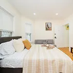 76 Carruth - 4br Cozy And Lovely Apartment