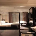 Fifteen Beacon 5* Boston