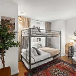 Luxe 2Br Apt Near Boston Common With Pool
