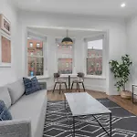 304 Newbury Street By Thatch 4*