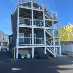 85A Charming Boston Base, 3Br, 2Ba Ideal For Families