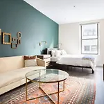 Prime Boston Fidi L Shaped Studio