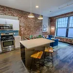 Luxury At 3br 2ba 200mbps Internet
