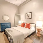 Flexible Historic Loft Near Common *