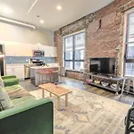 Flexible Stay Historic Loft Near Boston Common