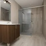 4 Bed Loft Steps To Common Beacon Hill Apartment *