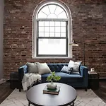 4 Bed Loft Steps To Common Beacon Hill Apartment *