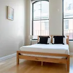 Apartment Beautiful 4br 2br Downtown Xing High Ceilings