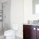 Spacious 2br Fidi District Centrally Located *