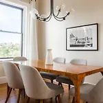 Luxury 4br 3ba In Fenway W Epic Roof Deck