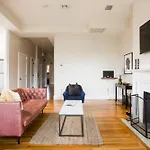 Apartment Luxury 4br 3ba In Fenway W Epic Roof Deck Boston