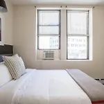 Elegant 2 Bed 2 Bath Furnished Apartment In Fidi