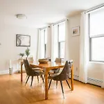 Delightful Downtown Boston 2Bed 2Bath Apartment