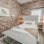 Lavishly Designed With Office Close To T