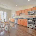 Bright And Bold 2 Bedroom Unit Minutes From The T Apartment *