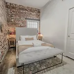 Apartment Lavishly Designed With Office Close To T Boston