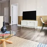 Spacious 1br In Fidi Close To T Boston
