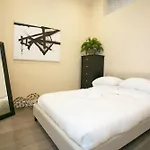 Downtown Loft Walk Anywhere Ideal For Nurses *