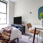 Apartment Walking Distance To Mgh And Tufts Medical