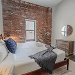 Parking Available Fully Furnished 4 Bed 2 Bath Flat Apartment Boston