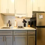 Spacious Studio Prudential Area
