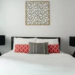 Modern 1brs Steps From Common And South End Apartment *