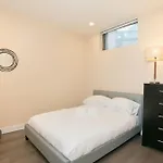 Apartment Newly Designed Loft - Fast Wifi - Pet Friendly *